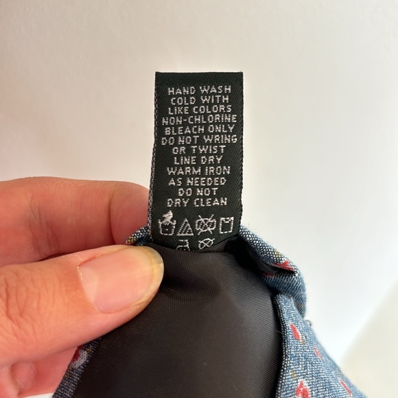 J Crew Factory The Cotton Tie (skinny) in chambray & red abstract floral pattern - Picture 8 of 15